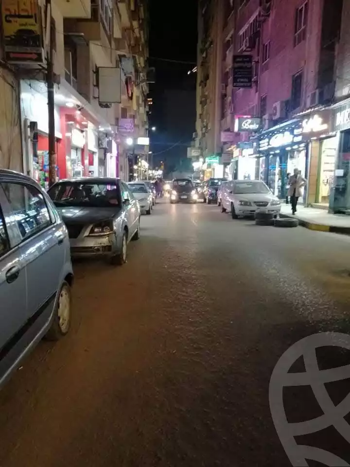 https://aqarmap.com.eg/ar/listing/5721935-for-rent-alexandria-ganaklis-shr-mrtdy-bsh