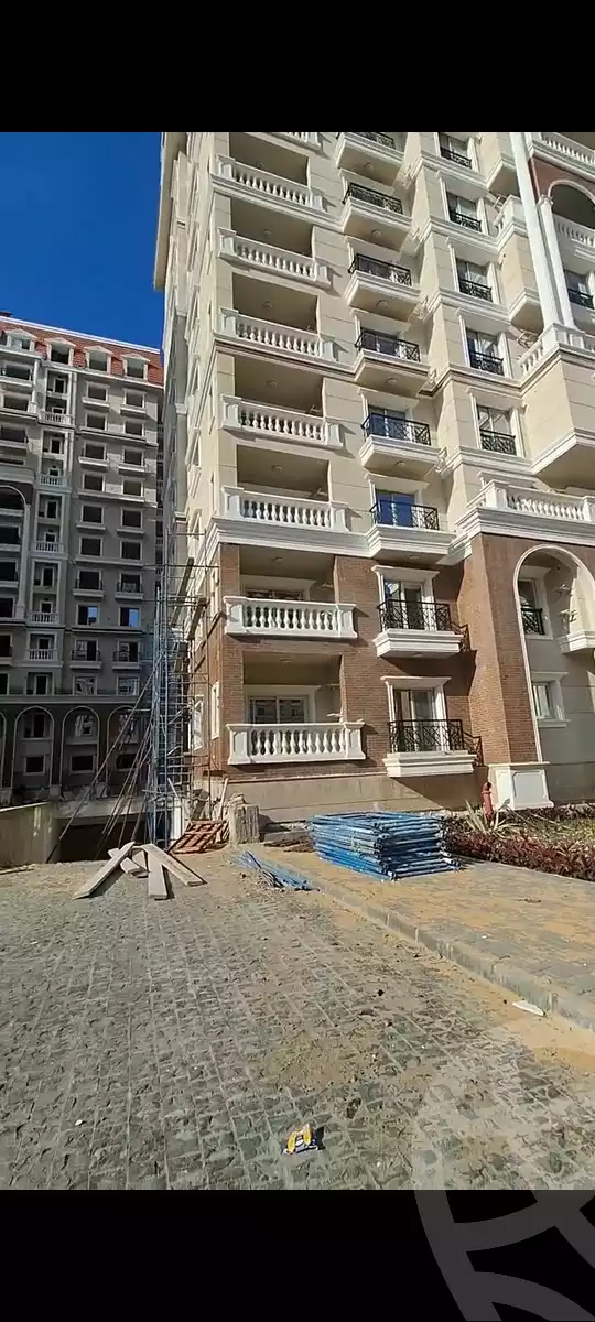 https://aqarmap.com.eg/en/listing/5723115-for-sale-alexandria-sawary-compounds