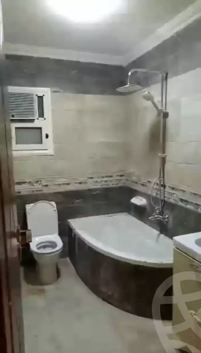 https://aqarmap.com.eg/ar/listing/5724399-for-sale-alexandria-l-jmy-lbytsh-el-reyad-st