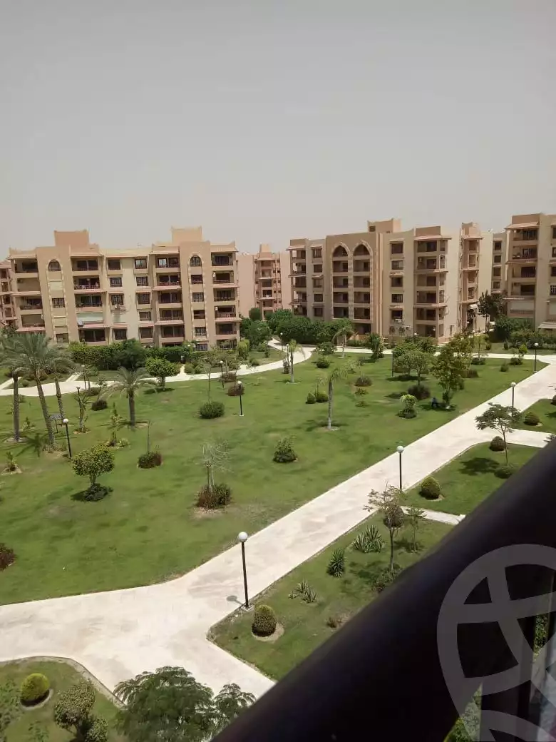 https://aqarmap.com.eg/ar/listing/5731321-for-rent-cairo-new-cairo-lrhb-city-phase-5-talaat-mostafa-st