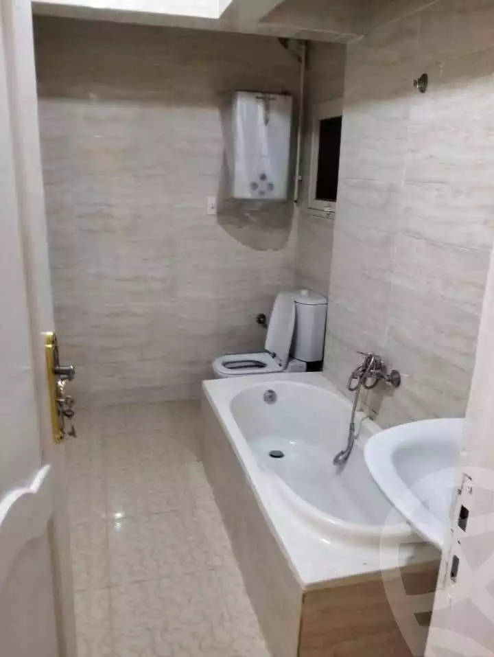 https://aqarmap.com.eg/ar/listing/5732587-for-rent-cairo-mokattam-lhdb-l-ly-el-naforah-square