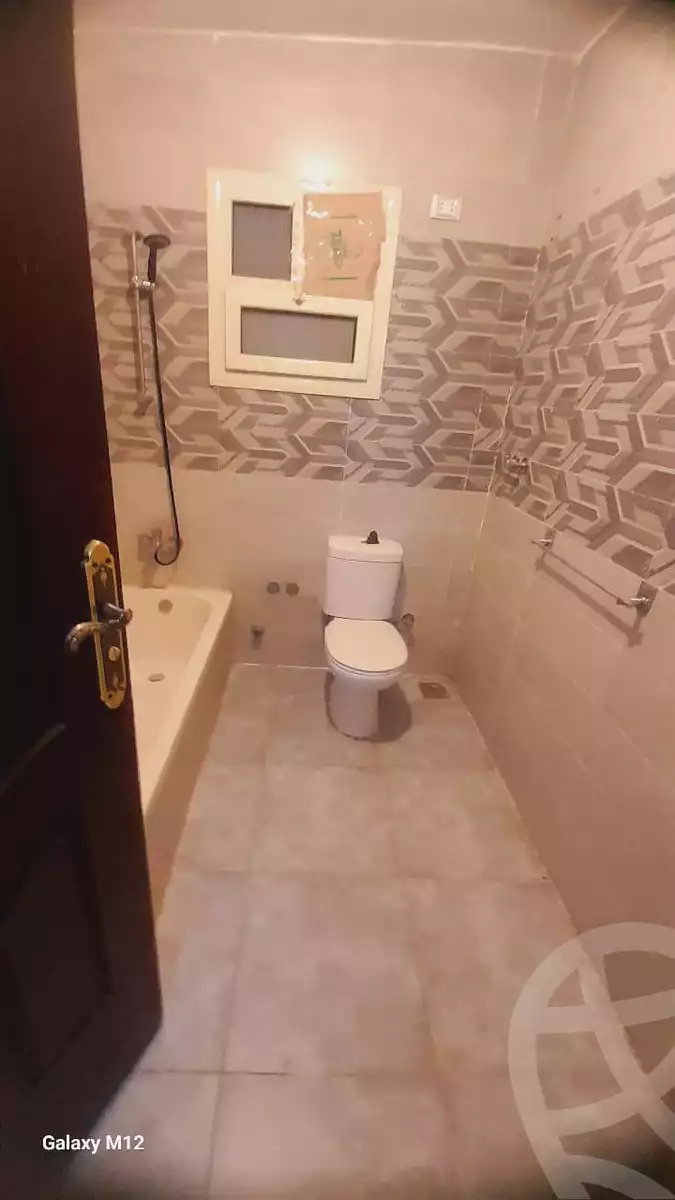 https://aqarmap.com.eg/ar/listing/5732801-for-rent-cairo-mokattam-el-hadabah-el-wosta-6th-zone-salah-eldeen-alayobi-st