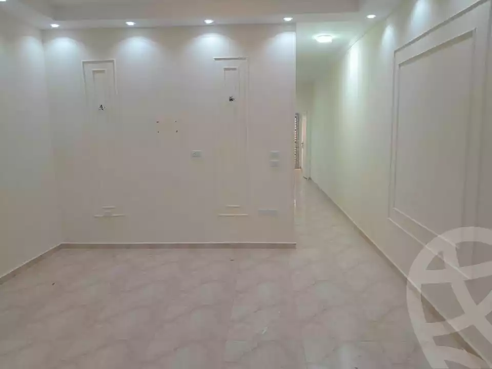 https://aqarmap.com.eg/en/listing/5733016-for-sale-cairo-mokattam-lhdb-l-ly-el-naforah-square