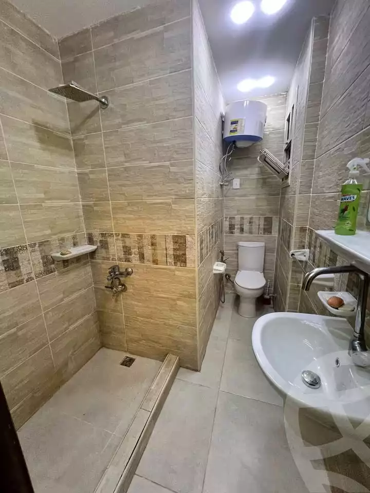 https://aqarmap.com.eg/en/listing/5735048-for-rent-cairo-mokattam-lhdb-l-ly-shr-krym-bnwn
