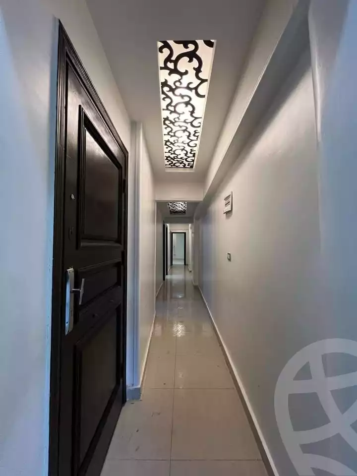 https://aqarmap.com.eg/ar/listing/5735919-for-sale-alexandria-zezenia-ibrahim-el-attar-st