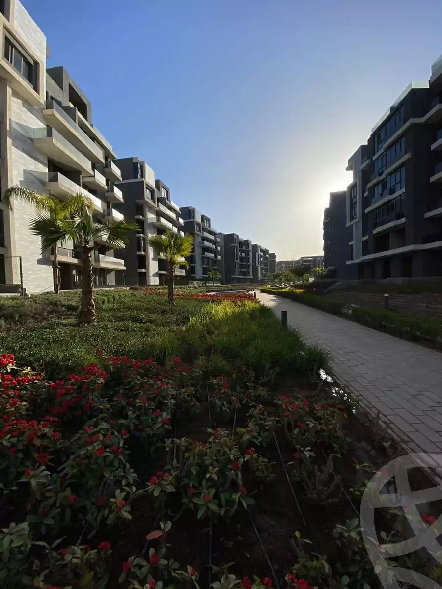 https://aqarmap.com.eg/ar/listing/5737550-for-sale-cairo-6th-of-october-hadaeq-october-kmbwnd-fy-hdyq-ktwbr-sun-capital