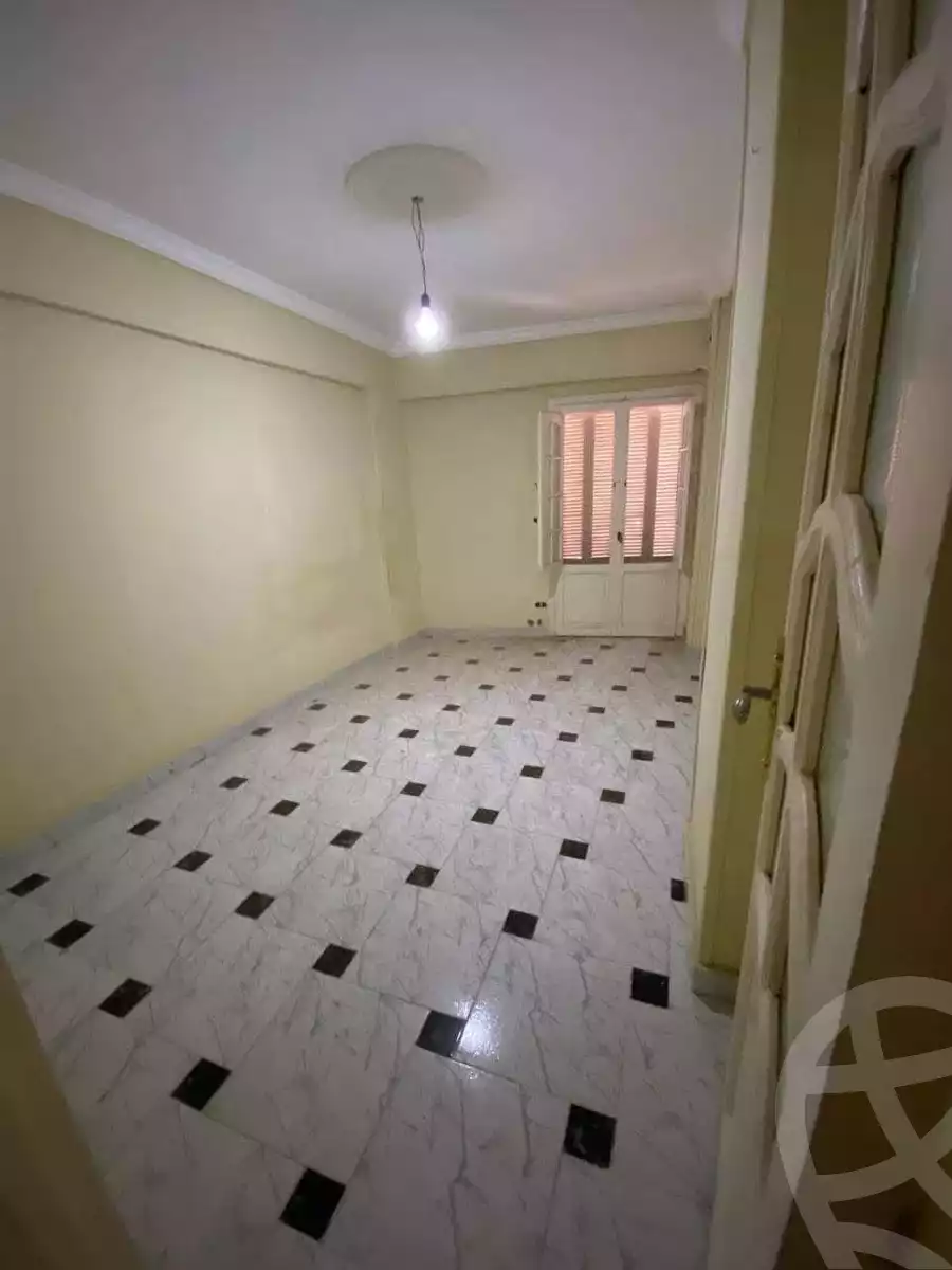 https://aqarmap.com.eg/ar/listing/5738967-for-sale-alexandria-l-jmy-lbytsh-qased-kareem-st