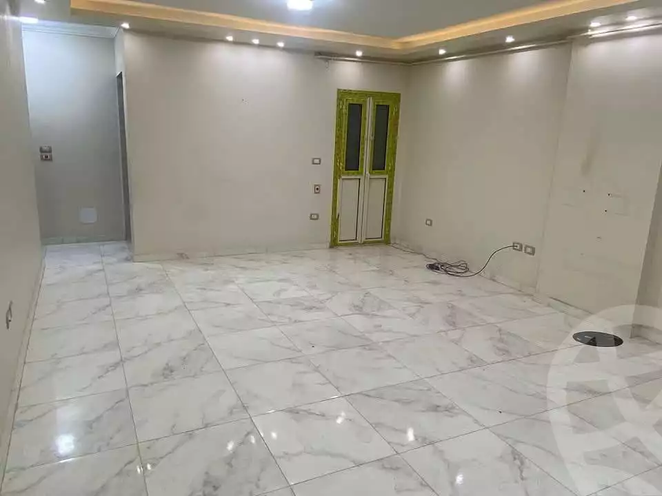 https://aqarmap.com.eg/en/listing/5740032-for-rent-cairo-mokattam-lhdb-l-ly
