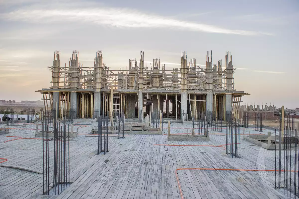 https://aqarmap.com.eg/ar/listing/5741547-for-sale-cairo-el-shorouk-compounds-sky-view-compound-emaar