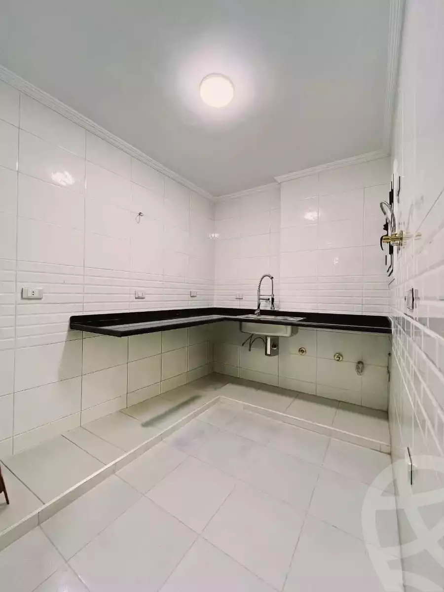 https://aqarmap.com.eg/ar/listing/5745574-for-sale-alexandria-l-jmy-lbytsh-bianchiii