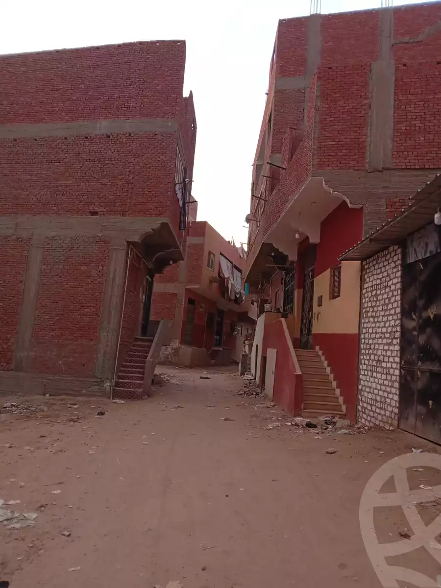 https://aqarmap.com.eg/en/listing/5749734-for-sale-qalyubia-el-khanka-arab-el-ayayda