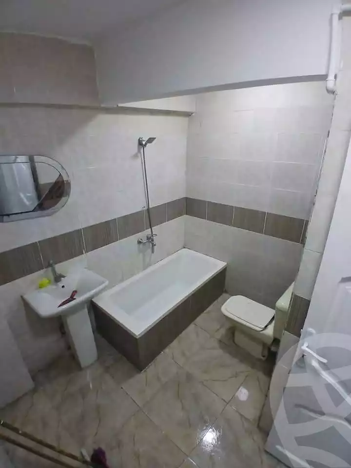 https://aqarmap.com.eg/ar/listing/5749791-for-sale-alexandria-l-jmy-lbytsh-ain-shams-st