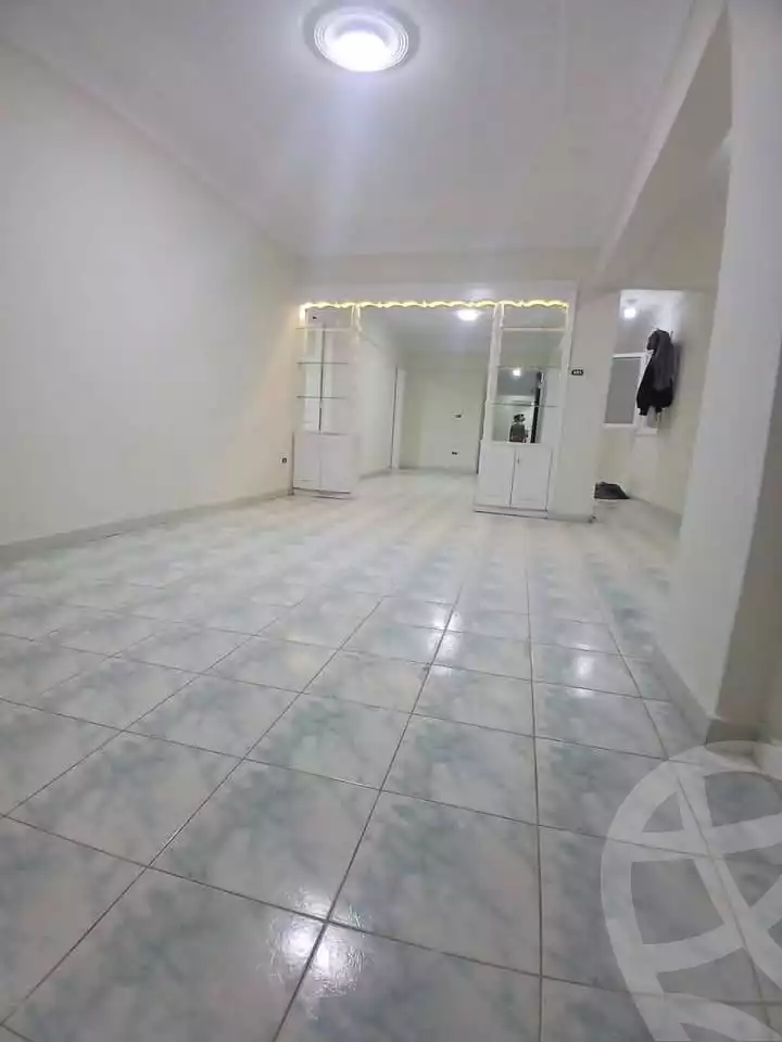 https://aqarmap.com.eg/ar/listing/5749791-for-sale-alexandria-l-jmy-lbytsh-ain-shams-st