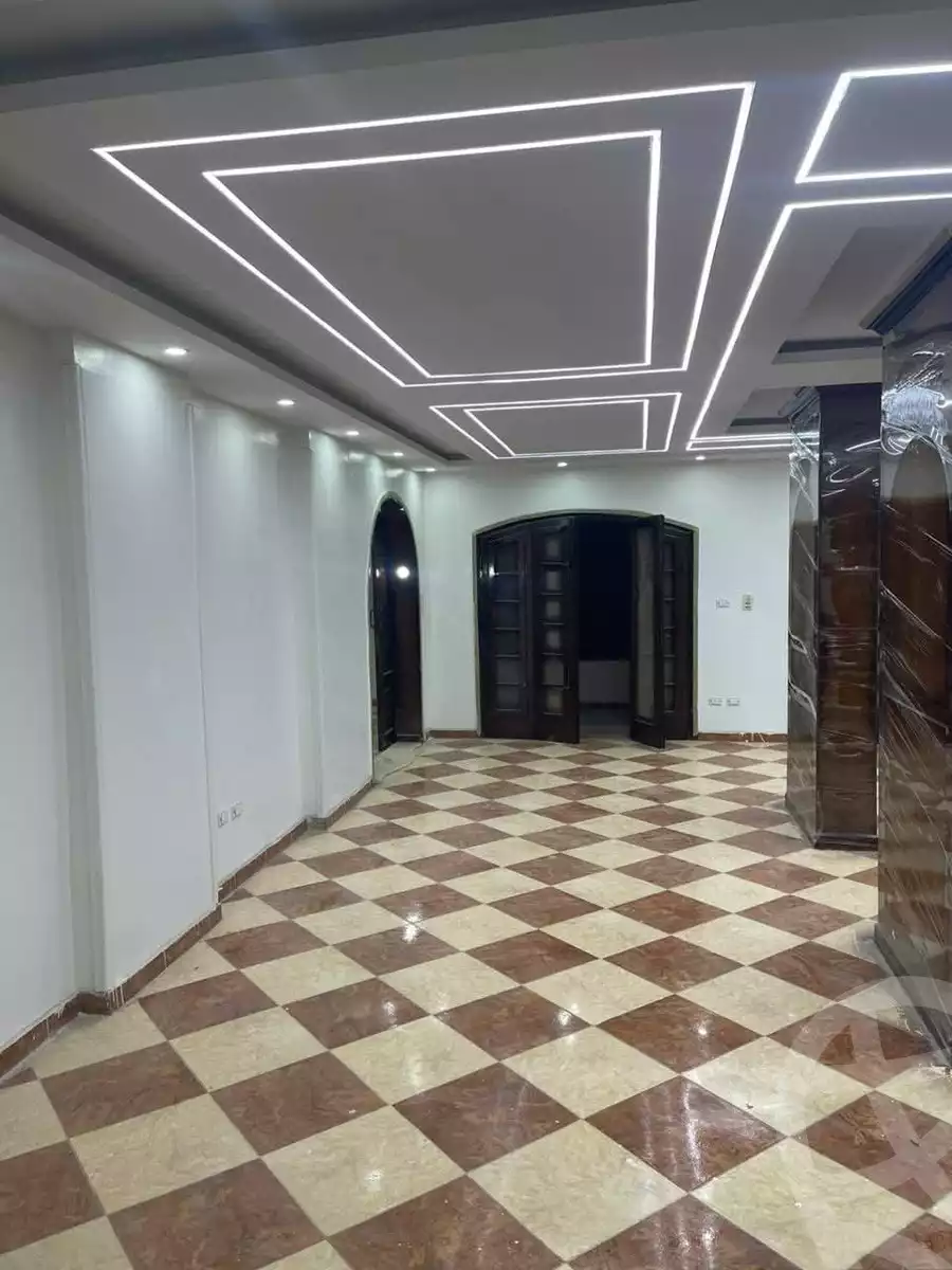 https://aqarmap.com.eg/ar/listing/5750089-for-sale-alexandria-l-jmy-lbytsh-mohamed-el-fardi-st