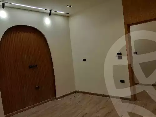 https://aqarmap.com.eg/en/listing/5753472-for-sale-cairo-old-cairo-nile-corniche-st