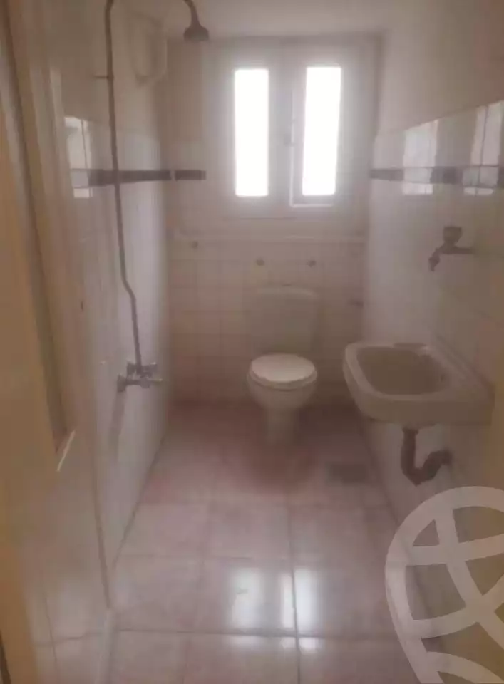 https://aqarmap.com.eg/en/listing/5756541-for-rent-alexandria-zezenia