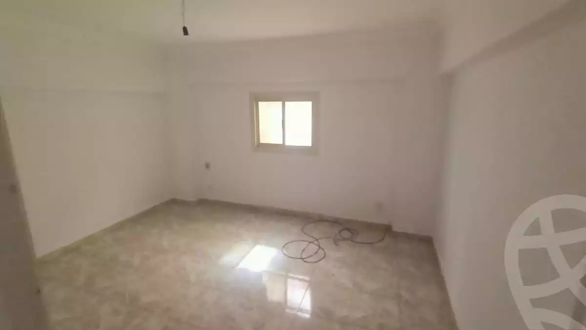 https://aqarmap.com.eg/en/listing/5737103-for-sale-cairo-6th-of-october-el-wahatt-road