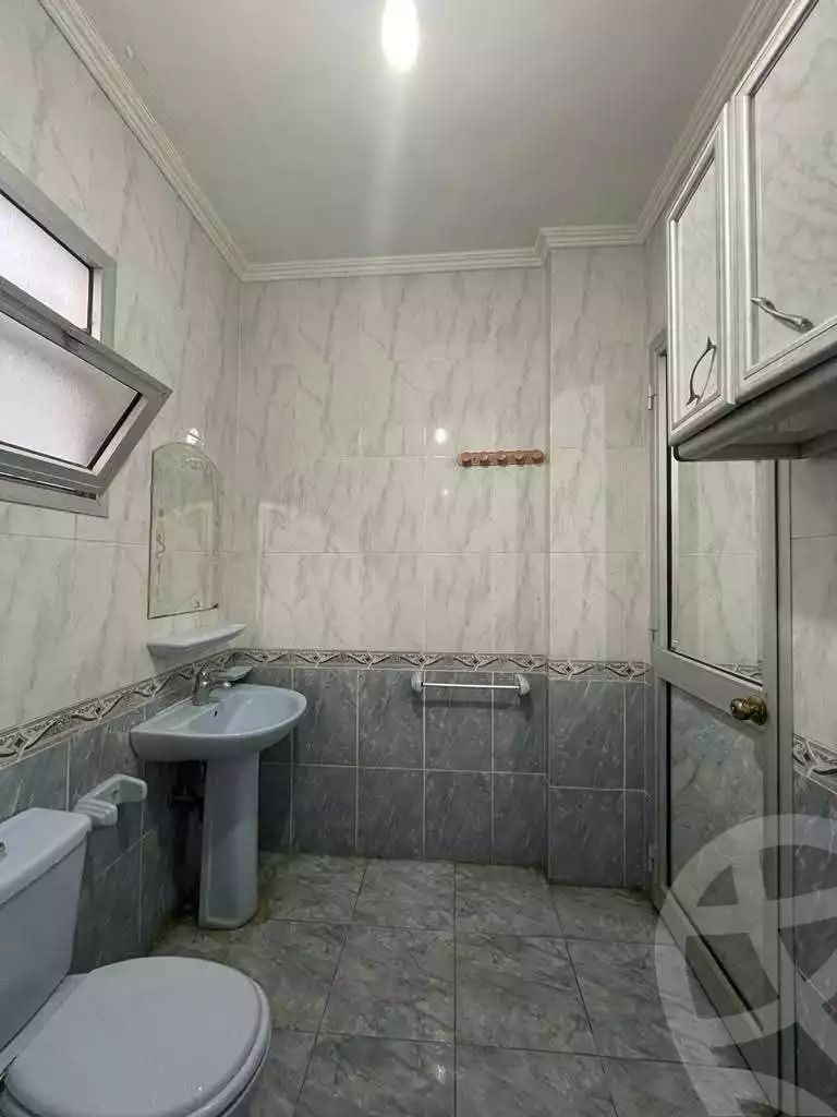 https://aqarmap.com.eg/ar/listing/5758143-for-sale-alexandria-l-jmy-lbytsh-el-zohour-st