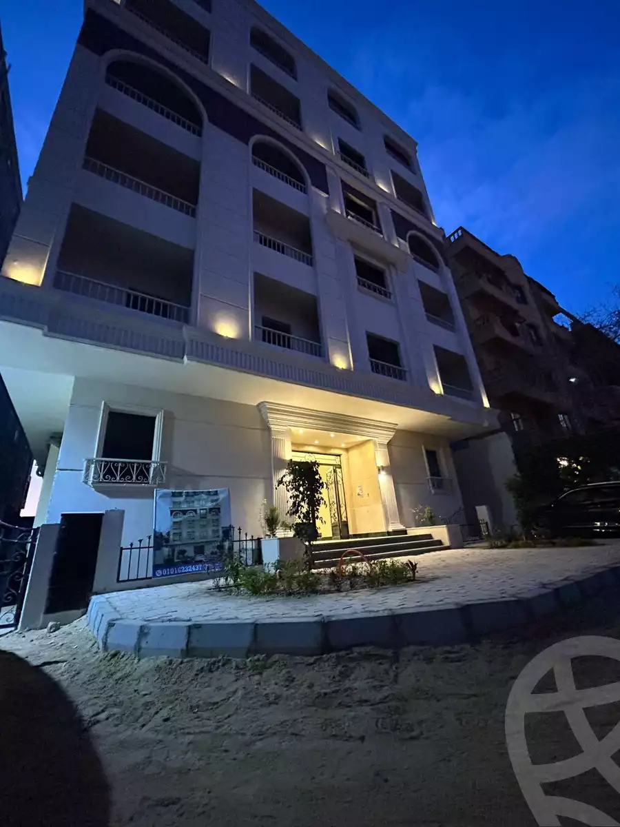 https://aqarmap.com.eg/ar/listing/5762399-for-sale-cairo-mokattam-el-hadabah-el-wosta-7th-zone-abu-bakr-elsedeek-st