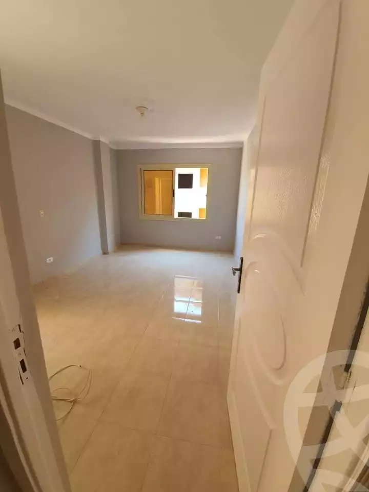 https://aqarmap.com.eg/en/listing/5765062-for-rent-cairo-mokattam-compounds-kmbwnd-jwldn-jyts