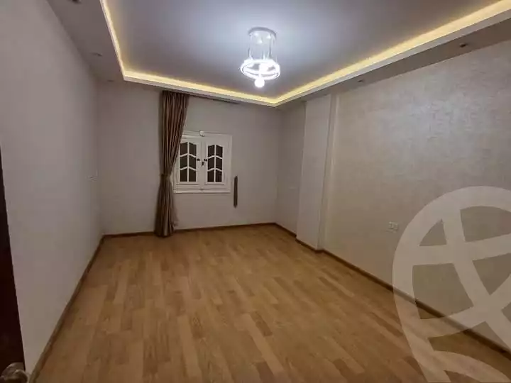 https://aqarmap.com.eg/ar/listing/5765633-for-rent-cairo-mokattam-lhdb-l-ly-shareaa-9