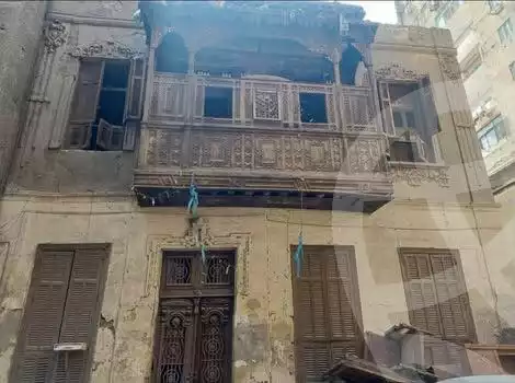 https://aqarmap.com.eg/en/listing/5768263-for-sale-cairo-el-sayyeda-zeinab-al-talol-st