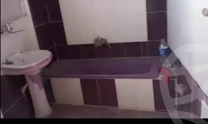 https://aqarmap.com.eg/en/listing/5768704-for-sale-alexandria-krmwz