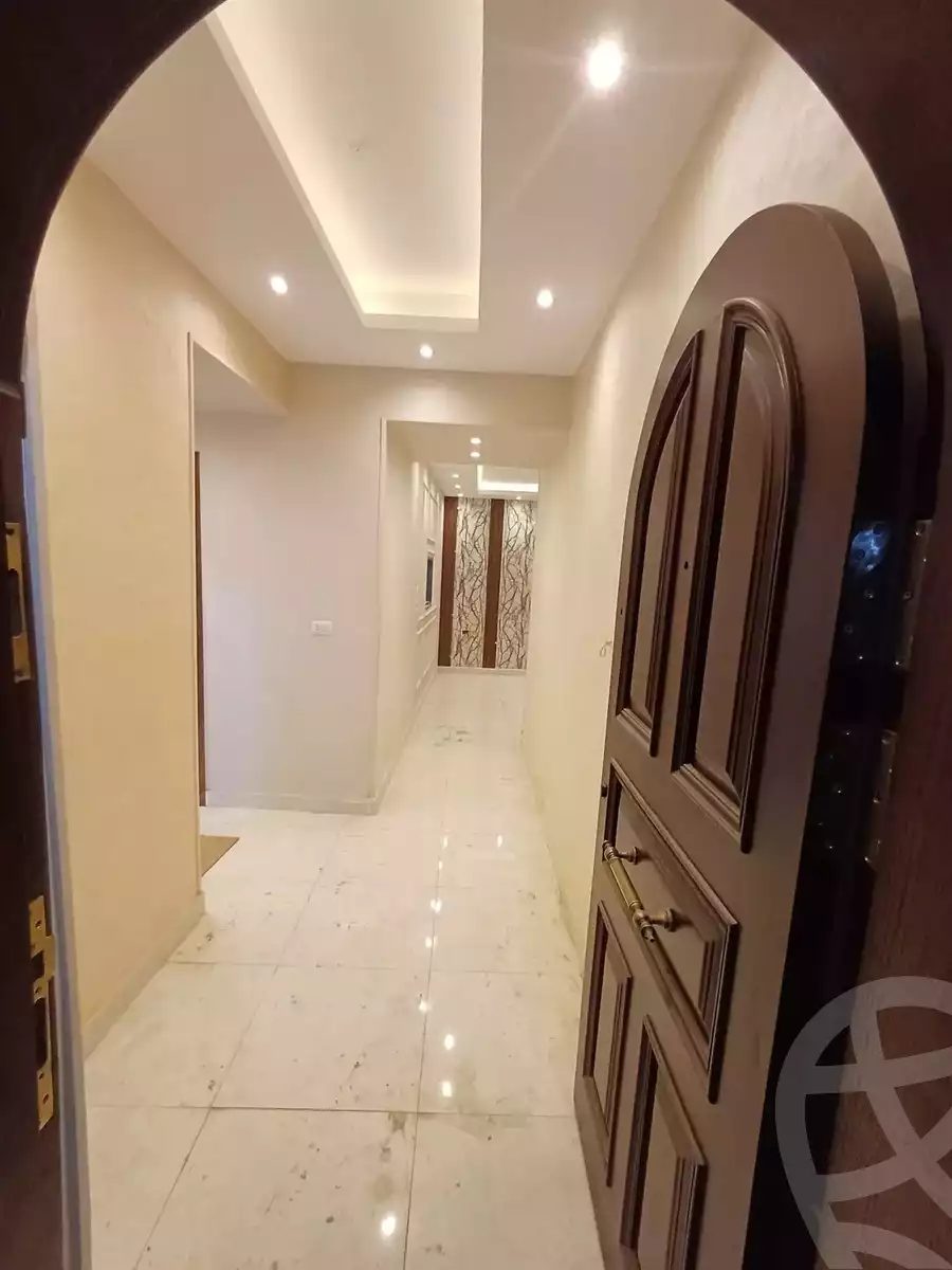 https://aqarmap.com.eg/ar/listing/5769118-for-rent-cairo-mokattam-lhdb-l-ly-shareaa-9
