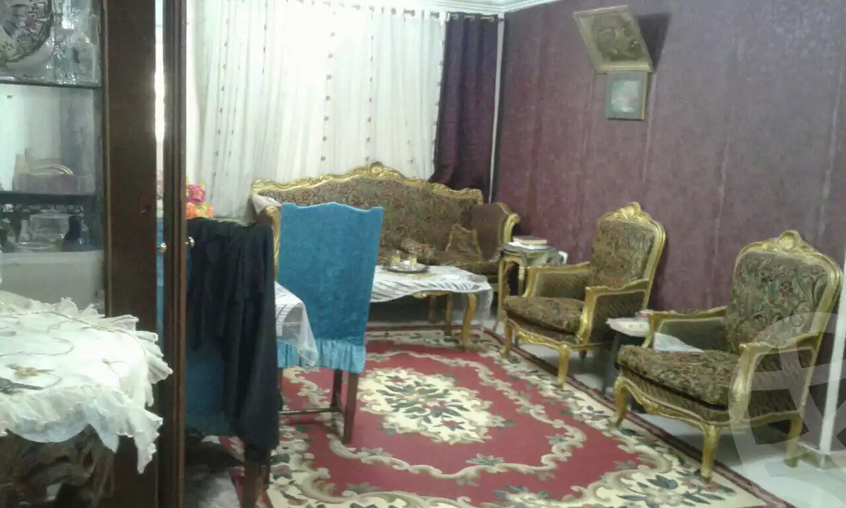https://aqarmap.com.eg/ar/listing/5770005-for-sale-alexandria-l-jmy-bw-ywsf-el-forn-st