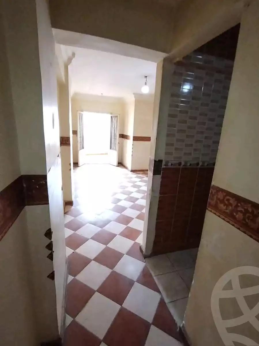 https://aqarmap.com.eg/ar/listing/5773029-for-sale-alexandria-l-jmy-lbytsh-shahr-al-assal-st