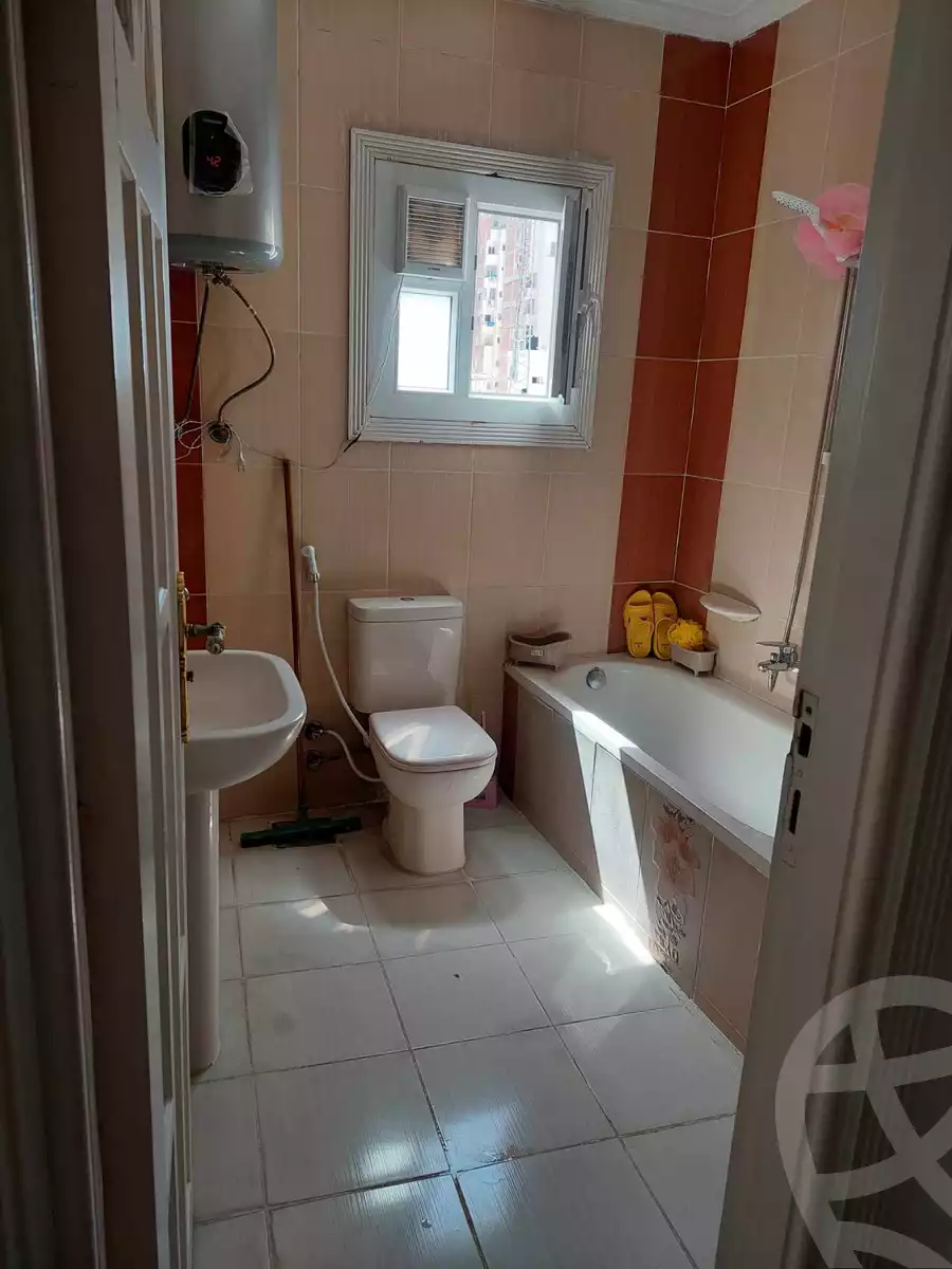 https://aqarmap.com.eg/en/listing/5774832-for-sale-alexandria-lauran-shr-bw-qyr-tryq-lhry