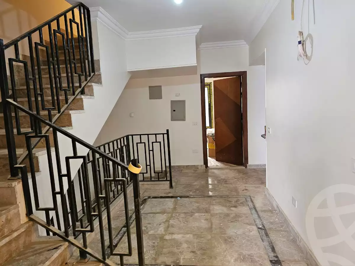 https://aqarmap.com.eg/ar/listing/5774873-for-sale-cairo-6th-of-october-compounds-woodville