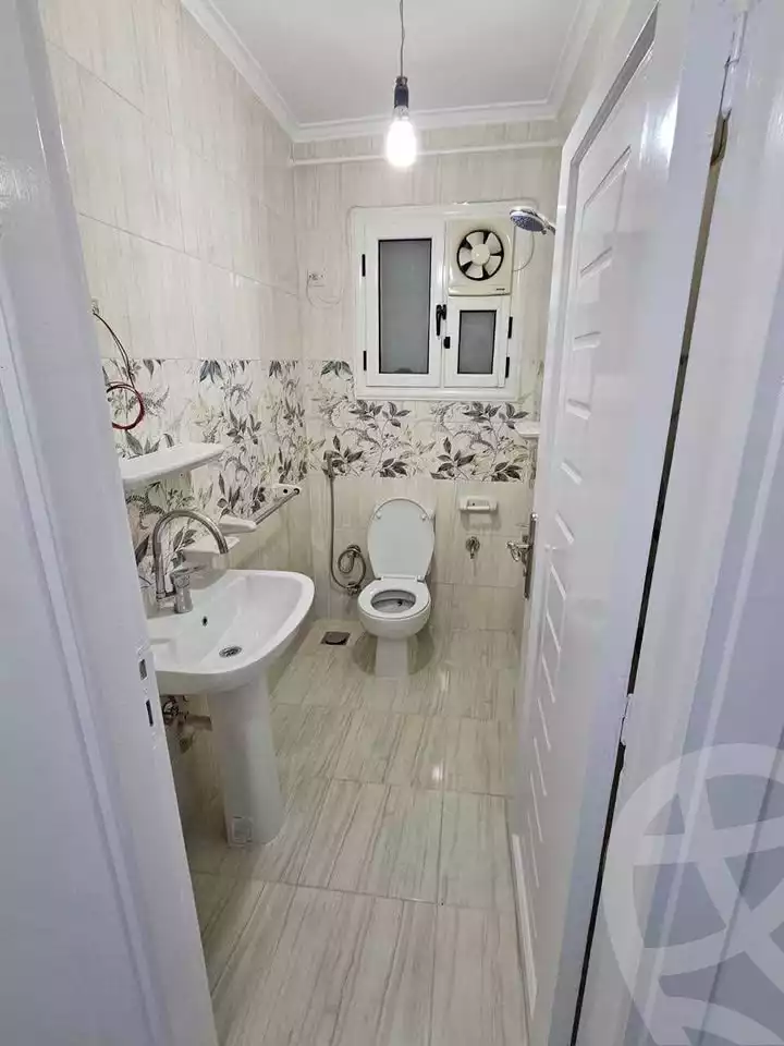 https://aqarmap.com.eg/ar/listing/5775133-for-rent-alexandria-camp-cesar-port-said-street