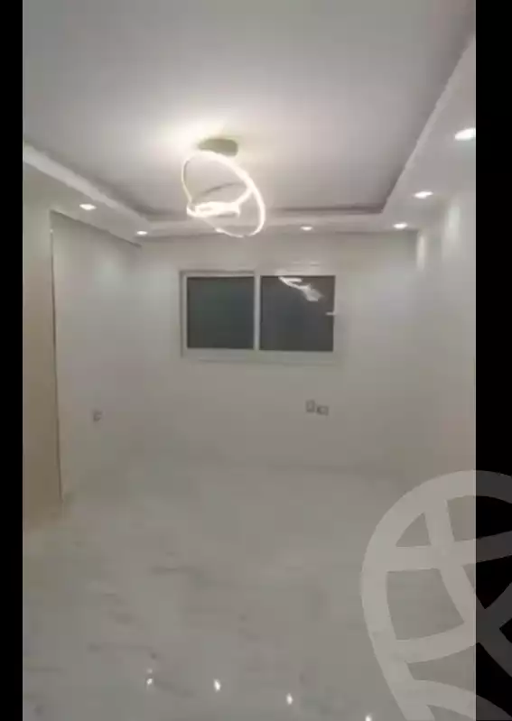 https://aqarmap.com.eg/ar/listing/5775456-for-sale-cairo-helwan-hadayek-helwan-el-eshrein-st