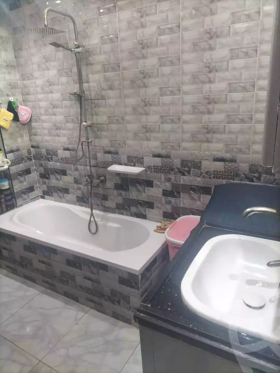 https://aqarmap.com.eg/en/listing/5775889-for-sale-alexandria-l-jmy-lbytsh-el-hay-st