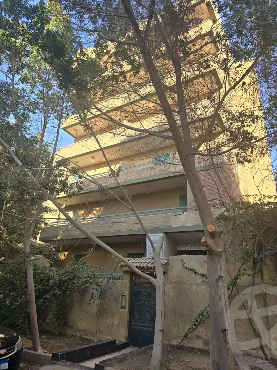https://aqarmap.com.eg/en/listing/5776632-for-sale-cairo-mokattam-lhdb-l-ly