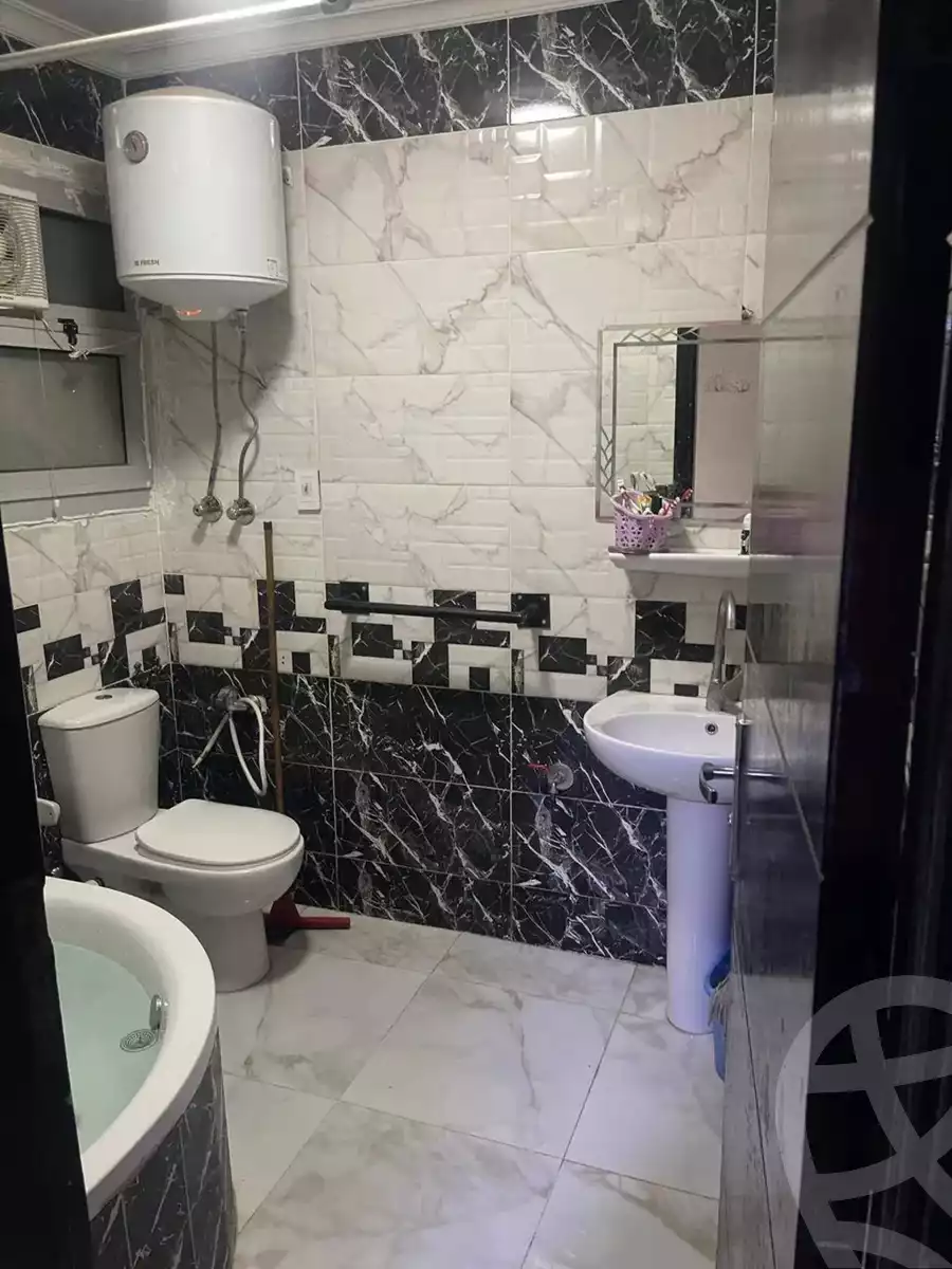https://aqarmap.com.eg/ar/listing/5777208-for-sale-cairo-helwan-hadayek-helwan-el-eshrein-st