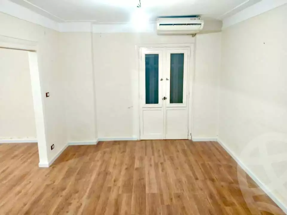 https://aqarmap.com.eg/ar/listing/5779570-for-sale-alexandria-camp-cesar-abd-el-moneim-sanad-st