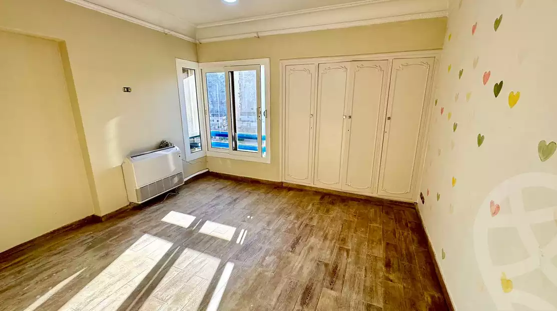 https://aqarmap.com.eg/en/listing/5780797-for-rent-alexandria-zezenia