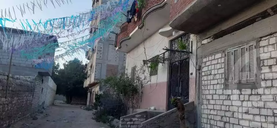 https://aqarmap.com.eg/ar/listing/5781050-for-sale-alexandria-sydy-bshr-sydy-bshr-qbly