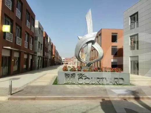 https://aqarmap.com.eg/en/listing/5782421-for-rent-cairo-el-sheikh-zayed-city-compounds-the-courtyard-mall-dorra