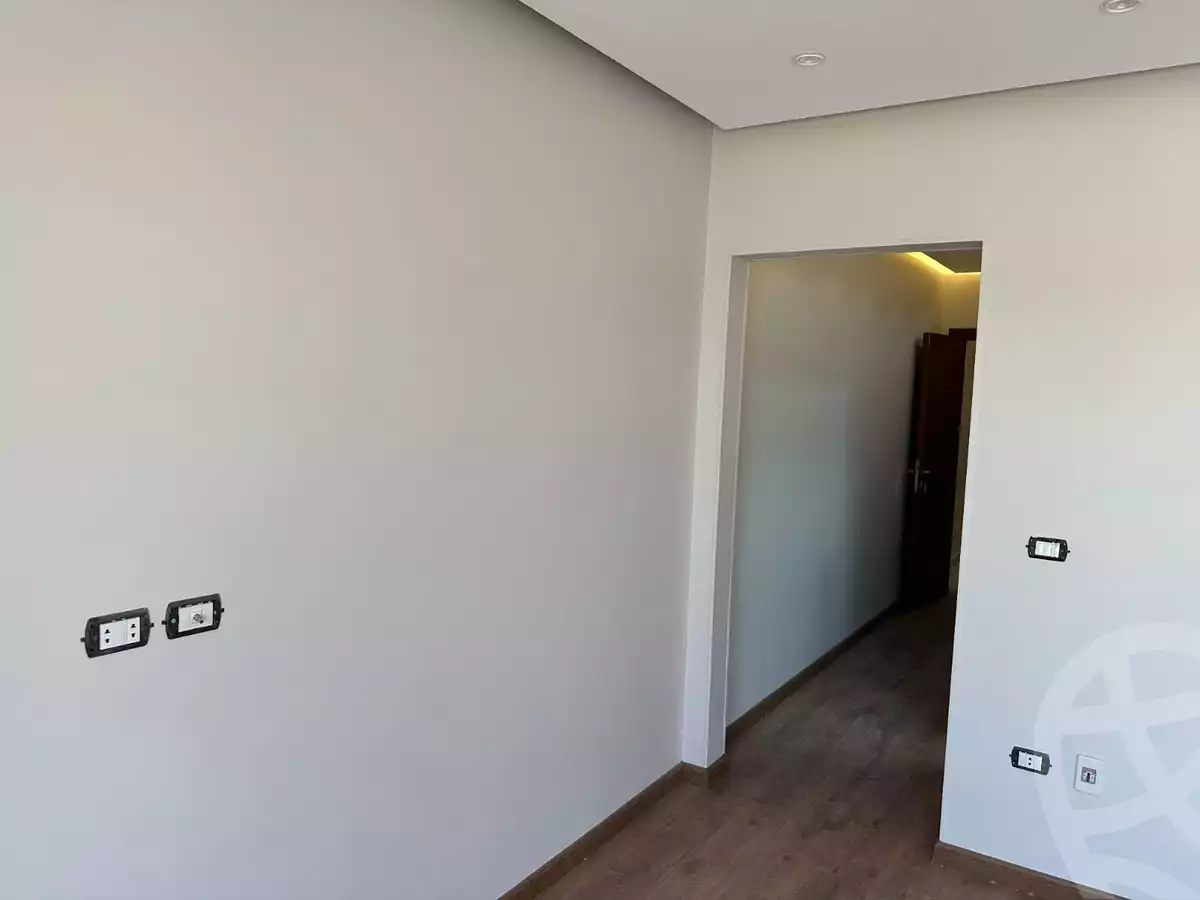 https://aqarmap.com.eg/ar/listing/5495878-for-rent-cairo-new-cairo-lmstqbl-syty-compounds-pulse-mall-melee