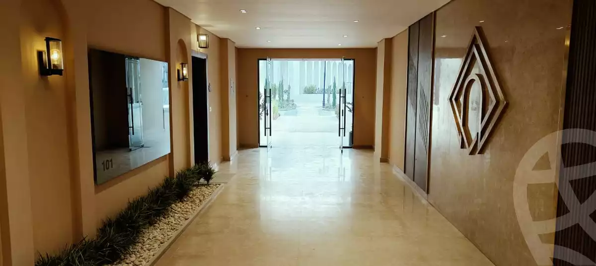 https://aqarmap.com.eg/ar/listing/5785954-for-sale-cairo-el-sheikh-zayed-city-compounds-kmbwnd-fyldj-wyst-dr-llttwyr