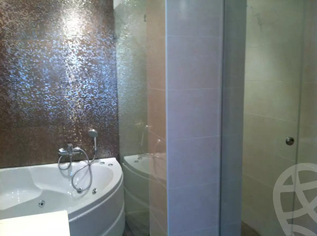 https://aqarmap.com.eg/en/listing/5786487-for-rent-cairo-el-sheikh-zayed-city-compounds-kmbwnd-ljry-swdyk