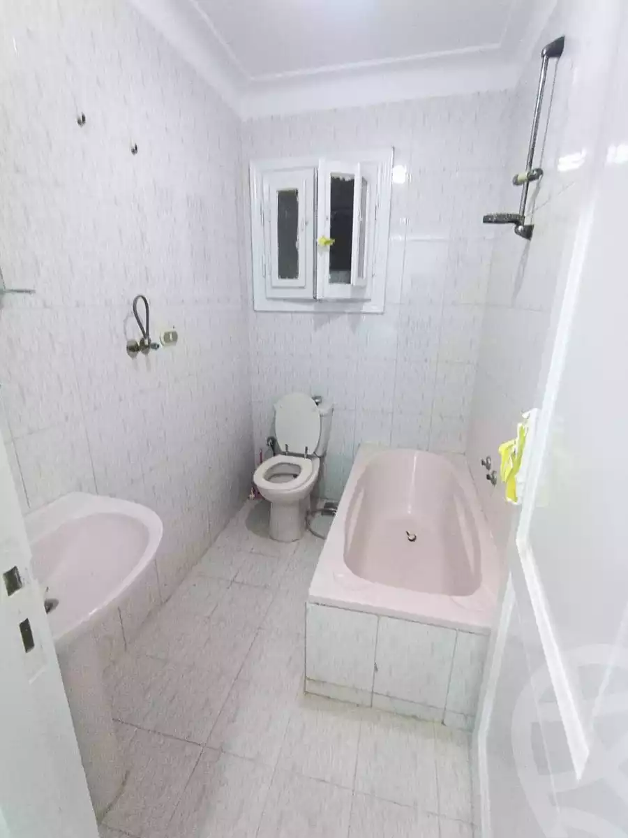 https://aqarmap.com.eg/ar/listing/5787147-for-sale-alexandria-l-jmy-shataa-el-nakheel-street-12