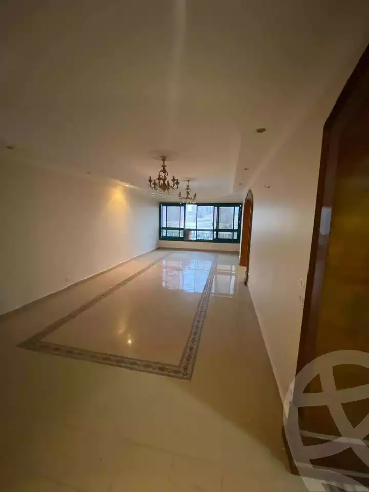 https://aqarmap.com.eg/en/listing/5789439-for-rent-cairo-shoubra-corniche-el-nile-st