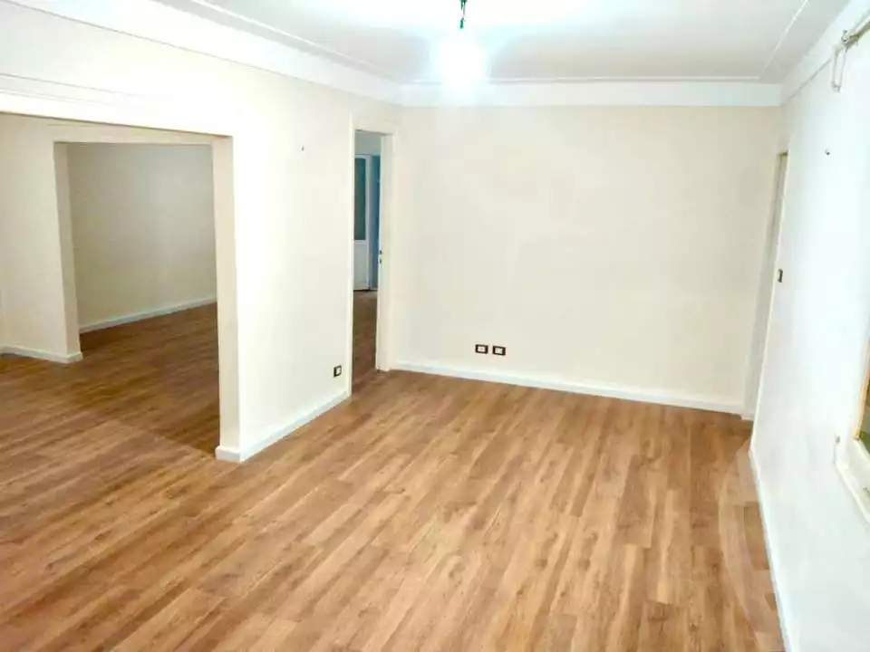 https://aqarmap.com.eg/en/listing/5790117-for-sale-alexandria-camp-cesar-abd-el-moneim-sanad-st