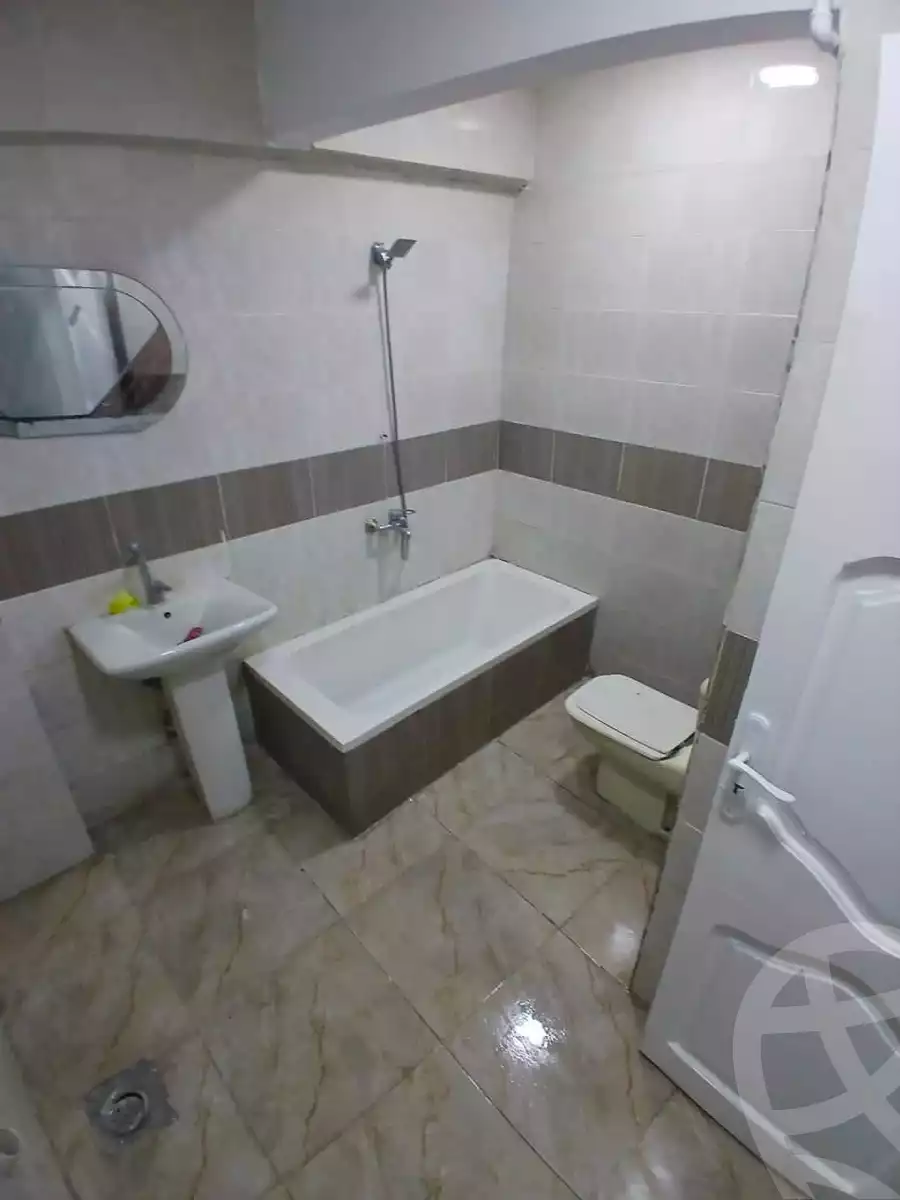 https://aqarmap.com.eg/en/listing/5790531-for-sale-alexandria-l-jmy-lbytsh-ain-shams-st
