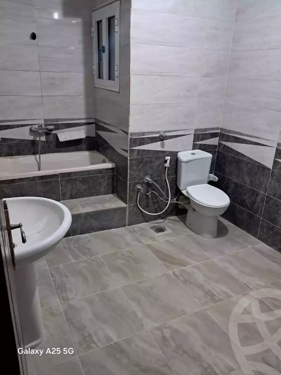 https://aqarmap.com.eg/ar/listing/5790620-for-sale-alexandria-l-jmy-lbytsh-shahr-al-assal-st