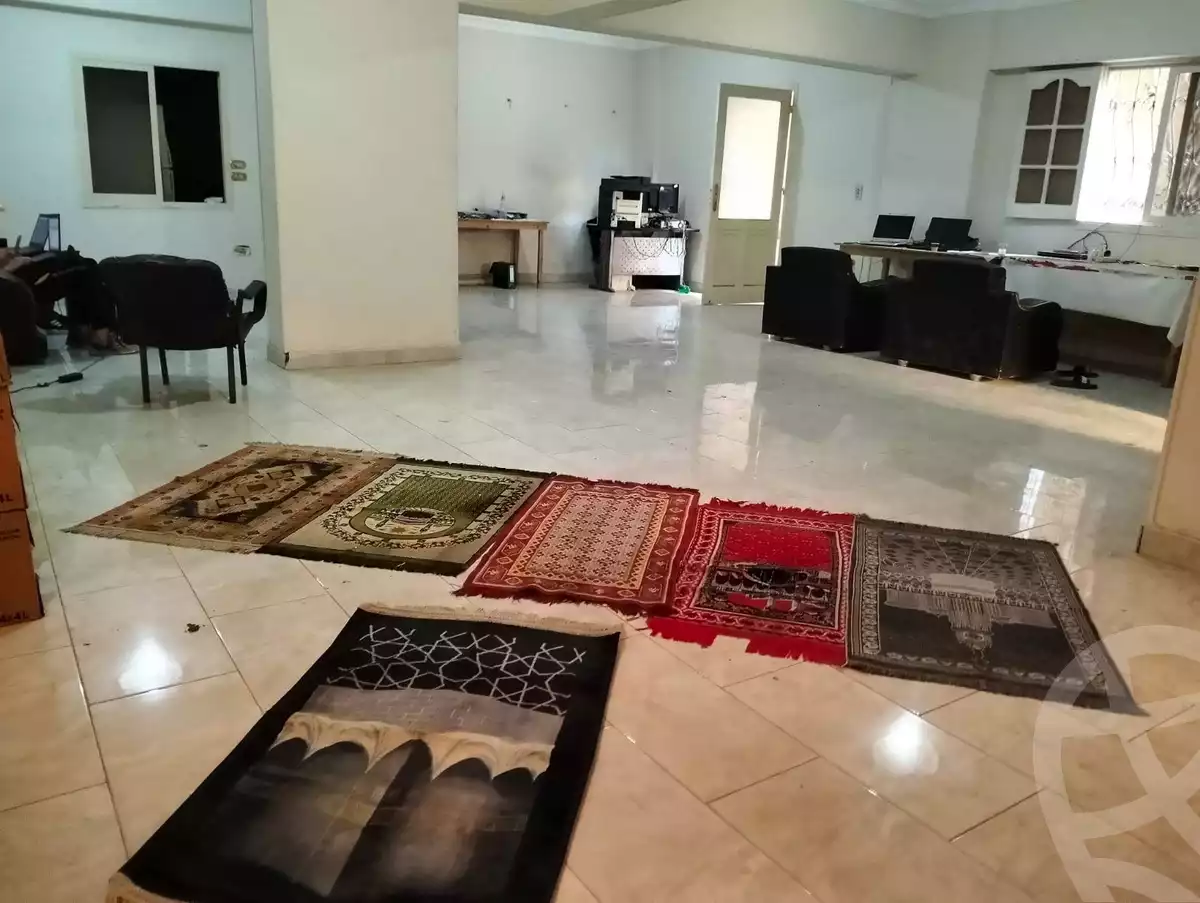 https://aqarmap.com.eg/ar/listing/5790898-for-rent-cairo-mokattam-lhdb-l-ly